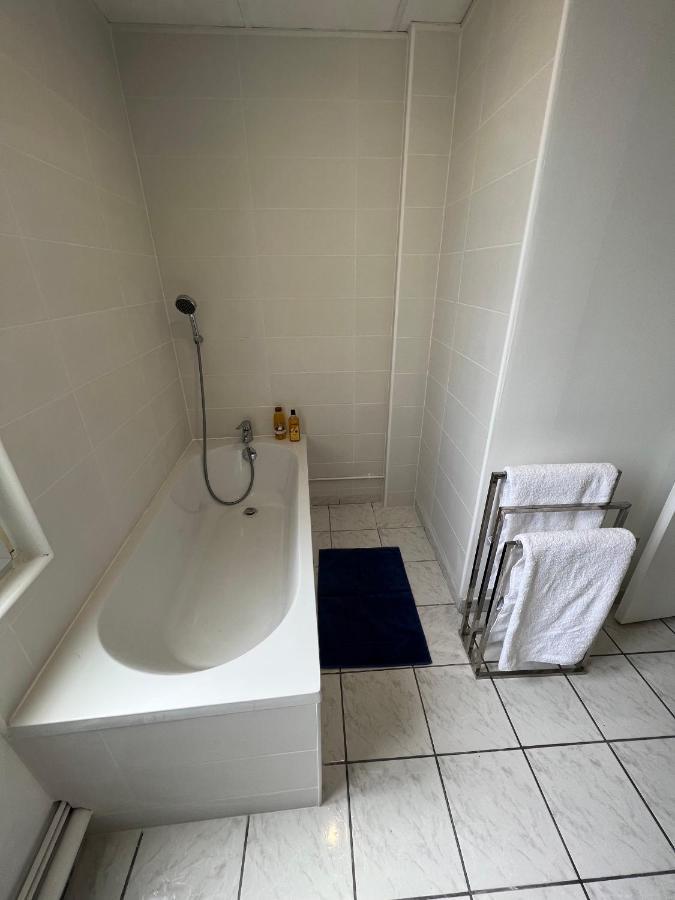 Beau 2 Pieces Quartier Brindeau A 10 Min A Pied Des Docks Et 20 Min De La Gare - Les Appartements Oceane Le Havre Exterior photo